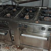 Banchi in acciaio e cucine 