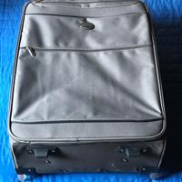 Valigia Unisex + Beauty colore verde militare