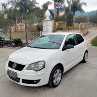 Volkswagen Polo 1.4/80CV 16V 3p. Sportline