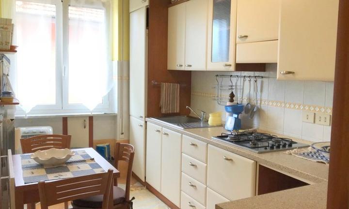 Noli - bilocale vicino al mare