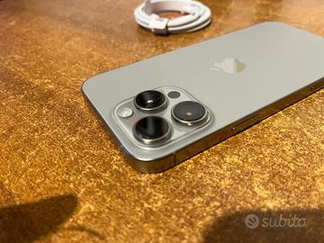 Iphone 16 Pro Max natural titanium