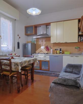 PORZIONE DI BIFAMILIARE A REGGIO NELL'EMILIA