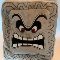 Peluche Nintendo originale thwomp