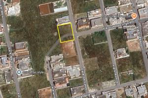 Terreno edificabile (Via De Gasperi) a Leverano