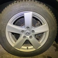 Cerchi con pneumatici