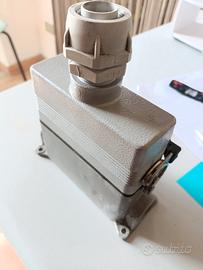 Connettore industriale 24 poli