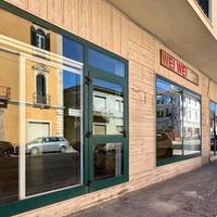 NEGOZIO A GIULIANOVA