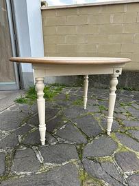 Tavolo rotondo provenzale allungabile