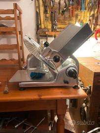 Affettatrice professionale Bizerba