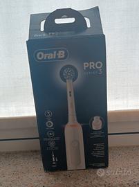 spazzolino elettrico oral B 