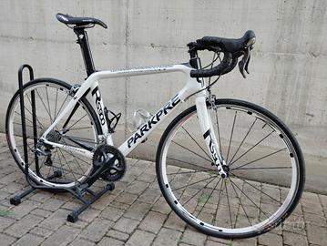 bici da corsa in carbonio 