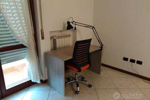 Stanza singola per studentessa a Infernetto