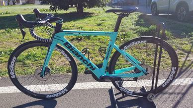 Bici da corsa Bianchi Aria 2018
