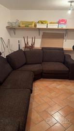 Divano scomponibile in due parti