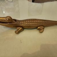 coccodrillo schiaccianoci