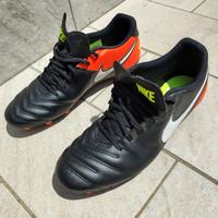 Scarpe Nike da calcio, misura 46