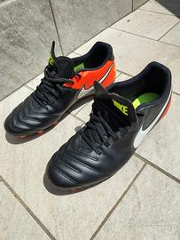 Scarpe Nike da calcio, misura 46