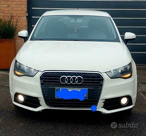 Audi A1 1.6 TDI 105 CV Attraction euro 5 B