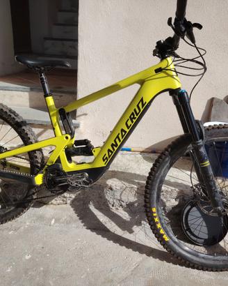 E-bike Santacruz Hecker, taglia L, 27,5' carbon.