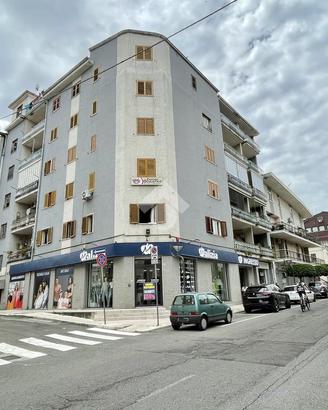 4 LOCALI A CORIGLIANO-ROSSANO