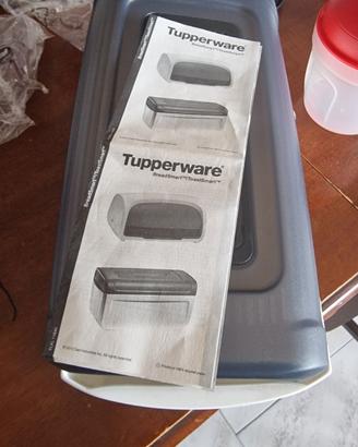 Breadsmart tupperware