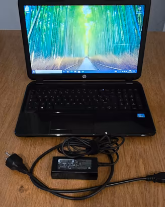 Notebook HP 15,6" con SSD 256GB