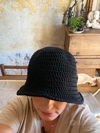 Cappellino uncinetto