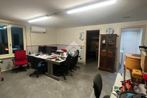 NEGOZIO A COSTA DI MEZZATE