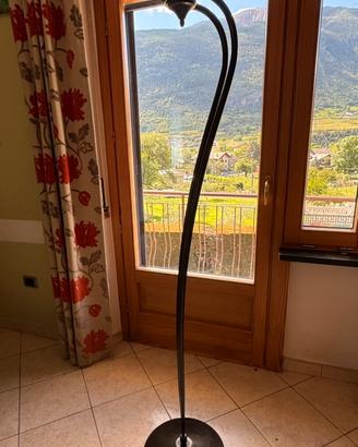lampada piantana dimabile La Reica Milano