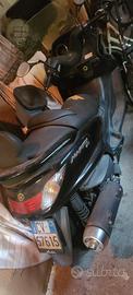 Yamaha majesty 400 anno 2006. km 53000