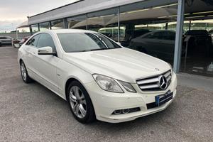 Mercedes-benz E 220 200 CDI Sport