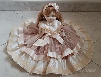 Bambola porcellana Capodimonte