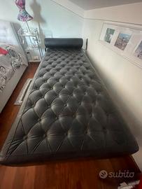 Lettino in vera pelle stile capitonne’