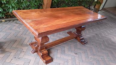 Tavolo in legno + 6 sedie 