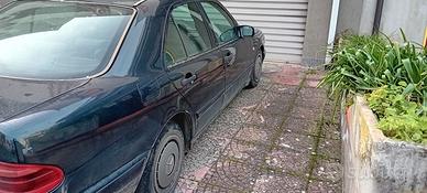 Mercedes e 220