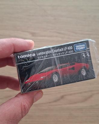 Takara Tomy Lamborghini Countach 