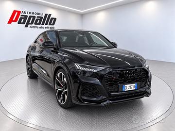 Audi Q8 RS TFSI V8 quattro tiptronic