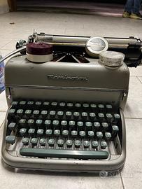 Macchina da scrivere Remington Rend