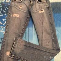 Jeans sexy woman con strappi