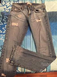 Jeans sexy woman con strappi