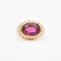 Anello in oro giallo con rubellite e diamanti