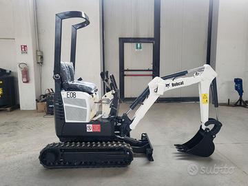 Miniescavatore usato BOB CAT E08