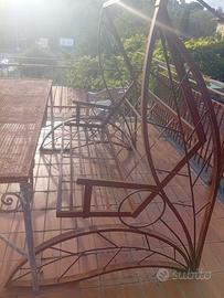 Dondolo in ferro battuto