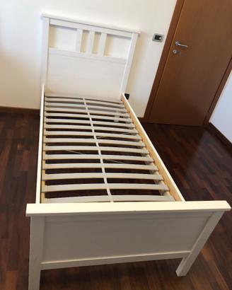 Hemnes 2 letti singoli e 2 comodini+Malm 6cassetti