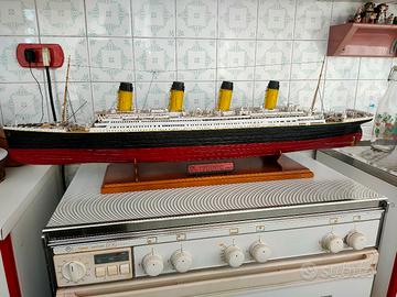Modellino Titanic 