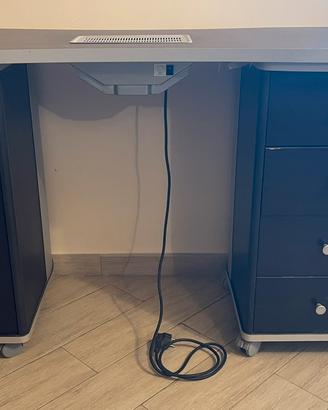 Tavolo per ricostruzione unghie con aspiratore