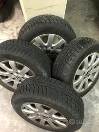 Gomme invernali con cerchi in lega Volkswagen Golf