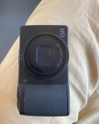 RICOH GR III