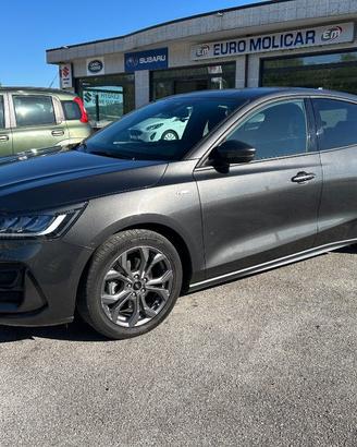 FORD Focus 1.0 EcoBoost Hybrid 125 cv ST-Line
