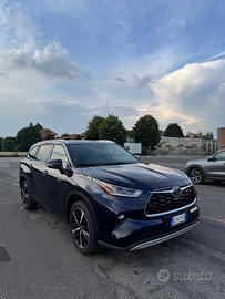 Toyota Highlander 2.5h Executive e-cvt